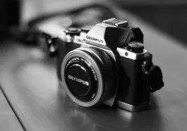 Er USB-C-opladning nok til et spejlløst kamera på rejsen?