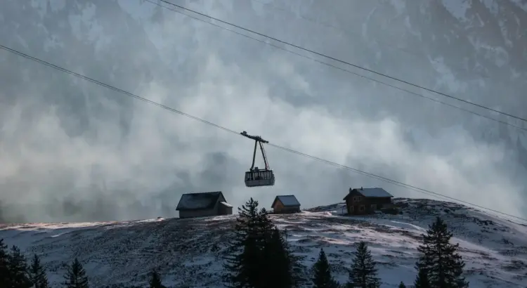 Guide: Kabel-organizere til ryddelig håndbagage