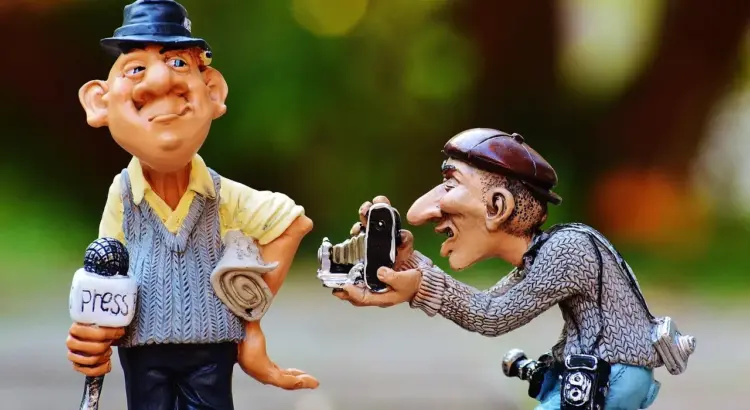 Hvad skal en presseturkontrakt indeholde?