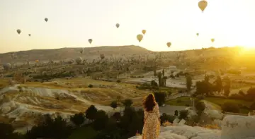Hvor skal du bo i Kappadokien for den bedste udsigt til luftballonerne?