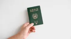 Må jeg medbringe medicin i håndbagagen til UAE i 2025?