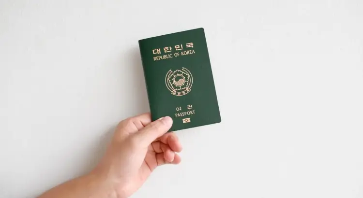 Må jeg medbringe medicin i håndbagagen til UAE i 2025?