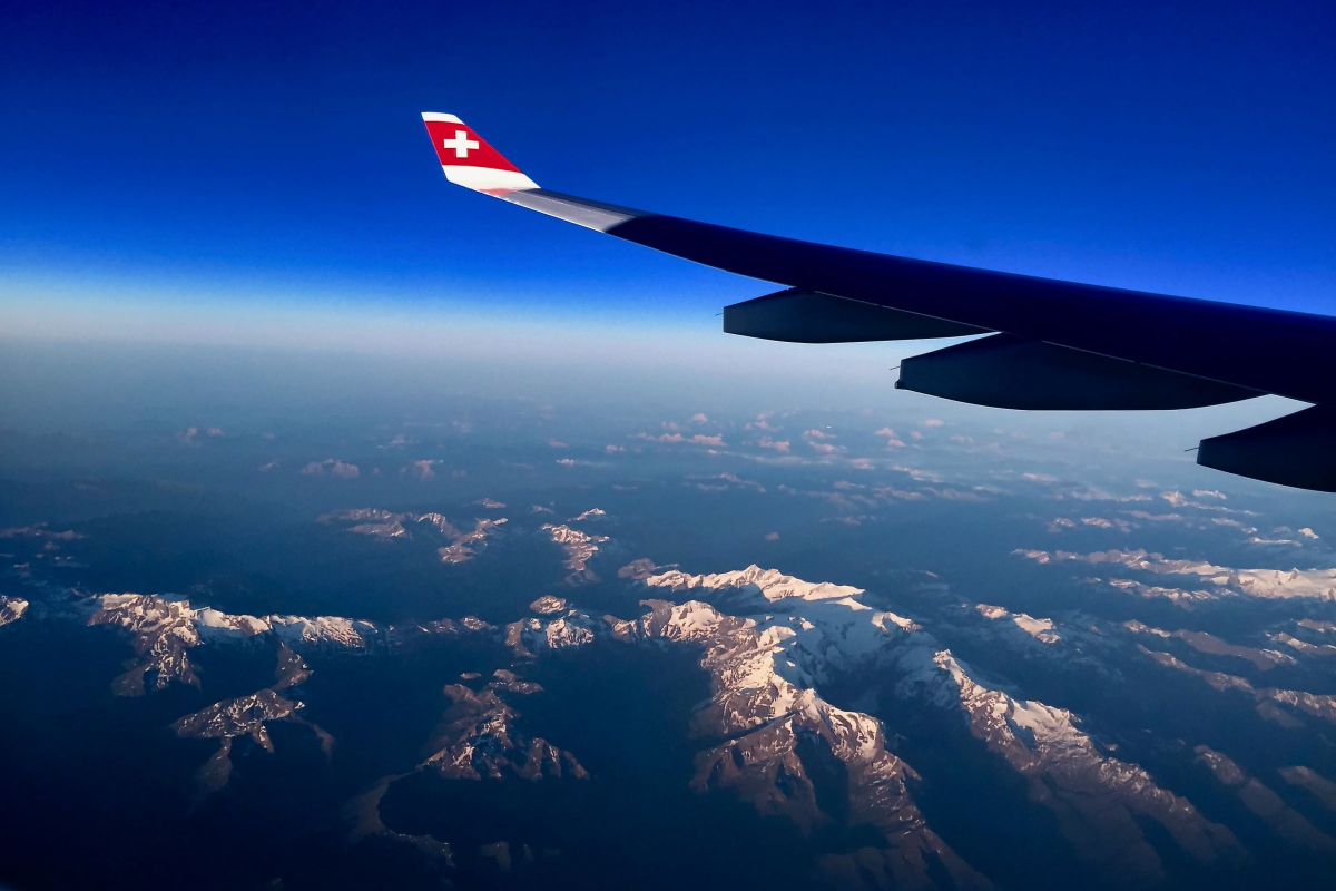 Problemer med benene når du flyver? 10 grunde til at du bør bruge støttestrømper